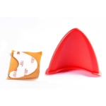 Oreja de plastico rojo para casco (un)