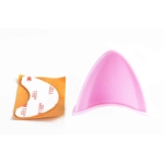 Oreja de plastico rosa para casco (un)