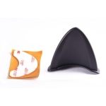 Oreja de plastico negro para casco (un)