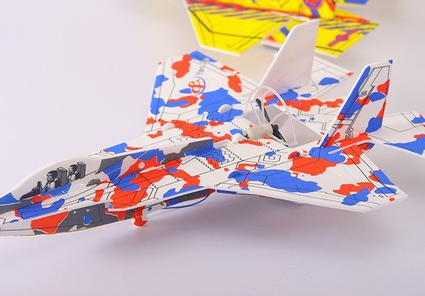 Avion planeador armable con motor - tricolor