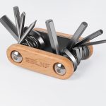 Multiherramienta plegable 8 en 1